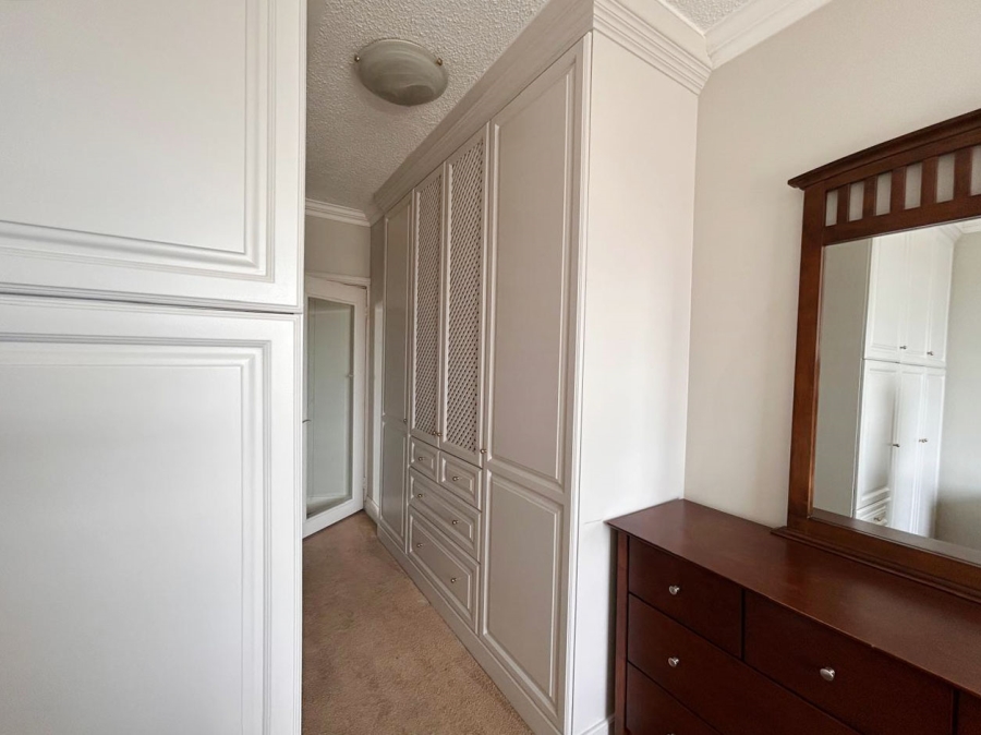 2 Bedroom Property for Sale in Sandhurst Gauteng