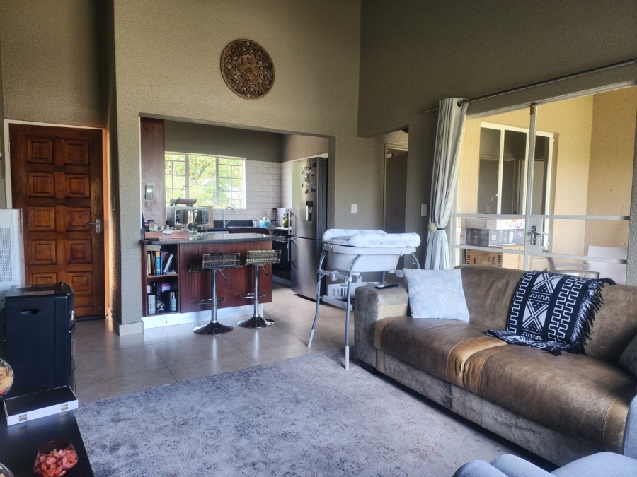 2 Bedroom Property for Sale in Lonehill Gauteng