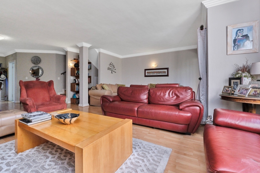 3 Bedroom Property for Sale in Morningside Manor Gauteng