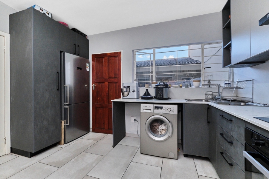 3 Bedroom Property for Sale in Morningside Manor Gauteng