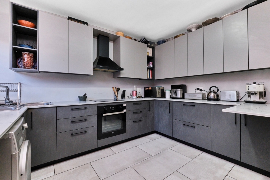 3 Bedroom Property for Sale in Morningside Manor Gauteng