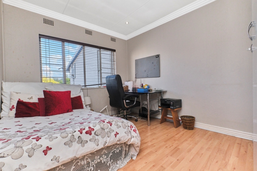 3 Bedroom Property for Sale in Morningside Manor Gauteng