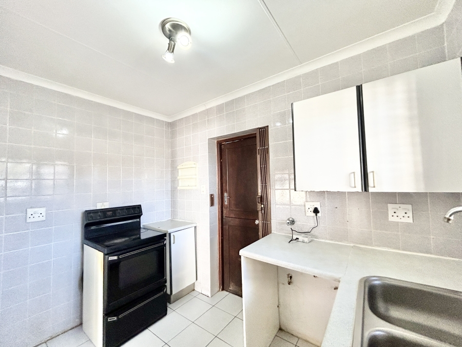 To Let 2 Bedroom Property for Rent in Halfway Gardens Gauteng