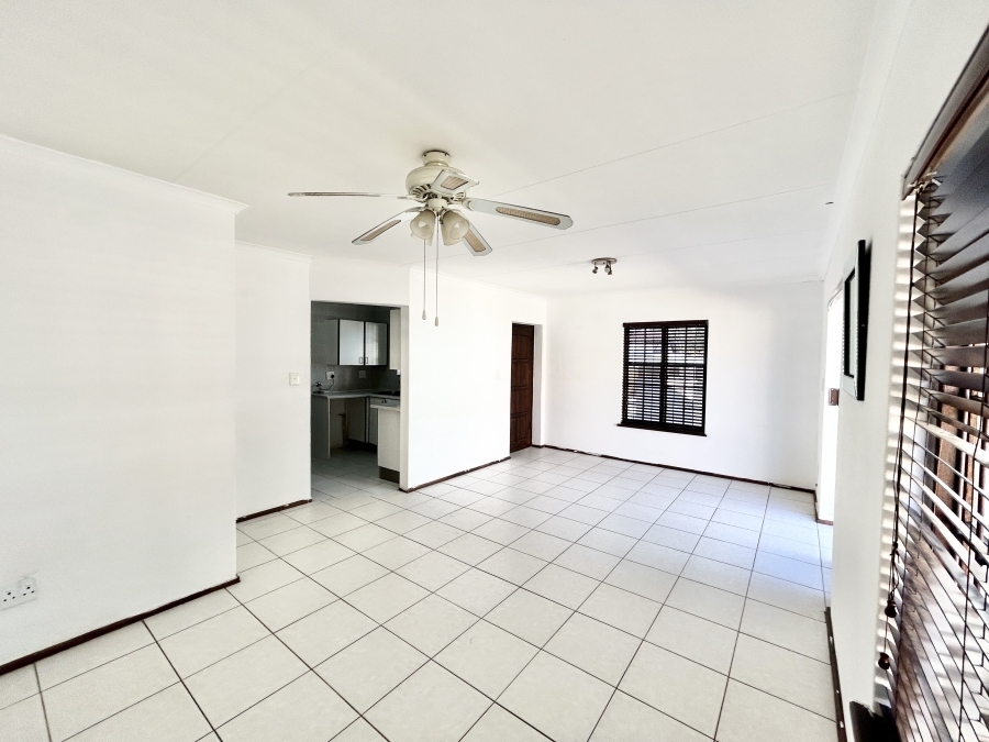 To Let 2 Bedroom Property for Rent in Halfway Gardens Gauteng