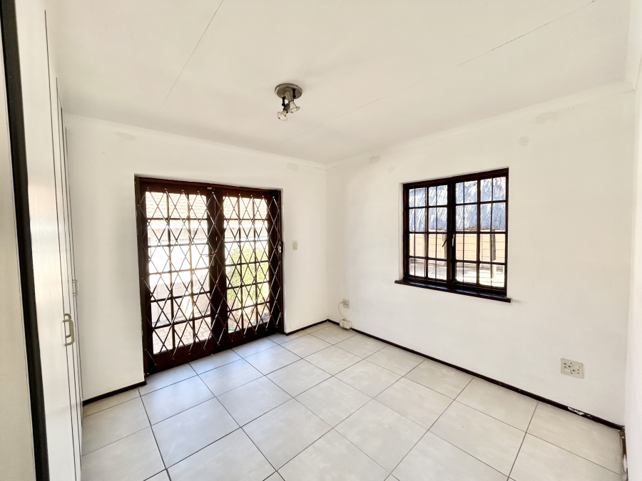 To Let 2 Bedroom Property for Rent in Halfway Gardens Gauteng