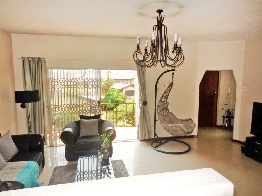 3 Bedroom Property for Sale in Corlett Gardens Gauteng