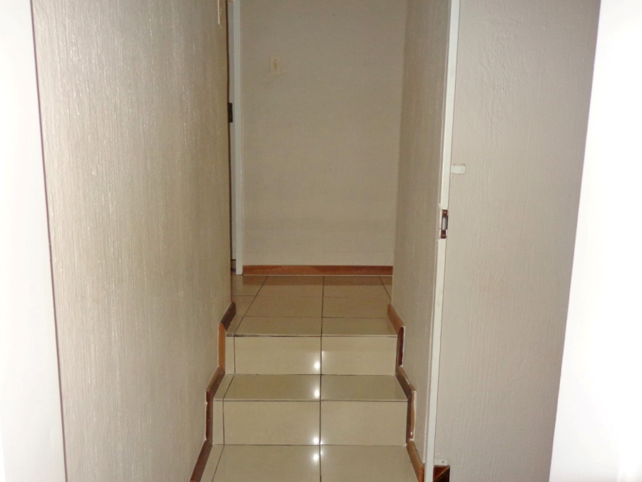 3 Bedroom Property for Sale in Corlett Gardens Gauteng