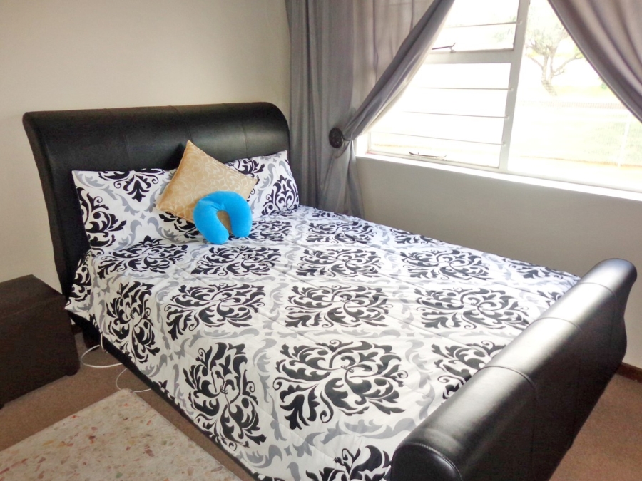 3 Bedroom Property for Sale in Corlett Gardens Gauteng