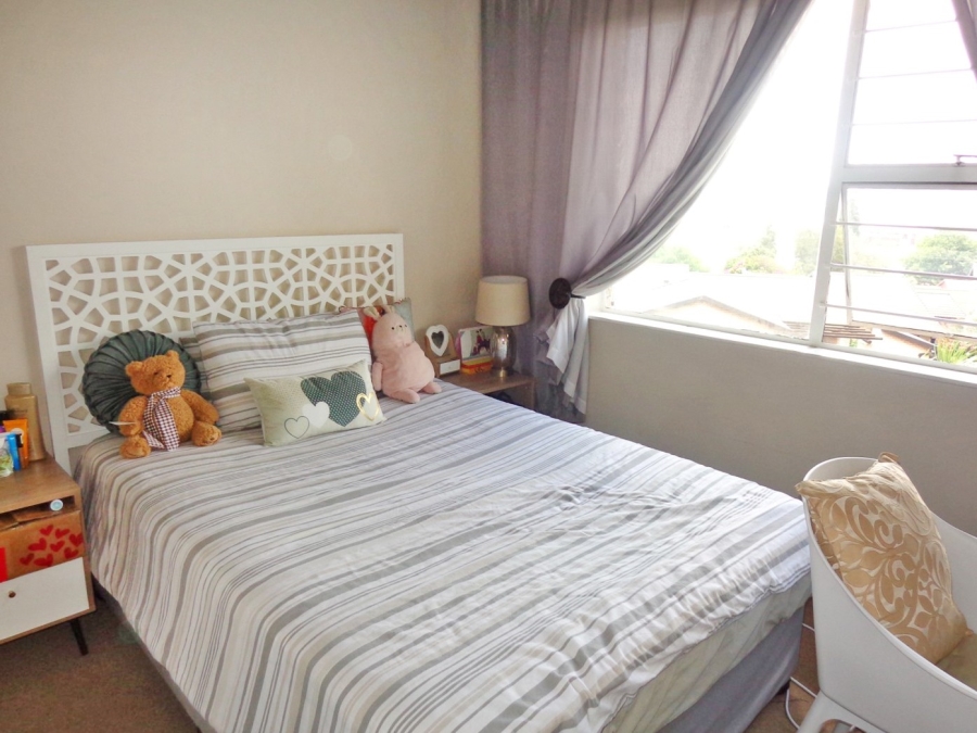 3 Bedroom Property for Sale in Corlett Gardens Gauteng