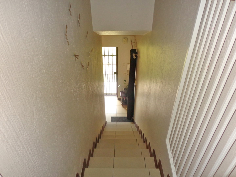 3 Bedroom Property for Sale in Corlett Gardens Gauteng