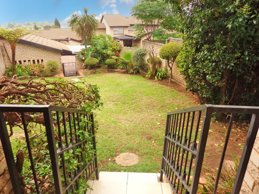 3 Bedroom Property for Sale in Corlett Gardens Gauteng