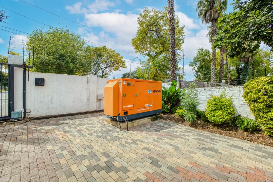 Commercial Property for Sale in Oaklands Gauteng