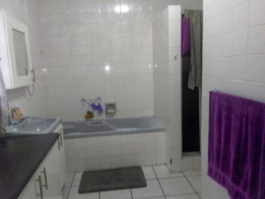 4 Bedroom Property for Sale in Greenhills Gauteng