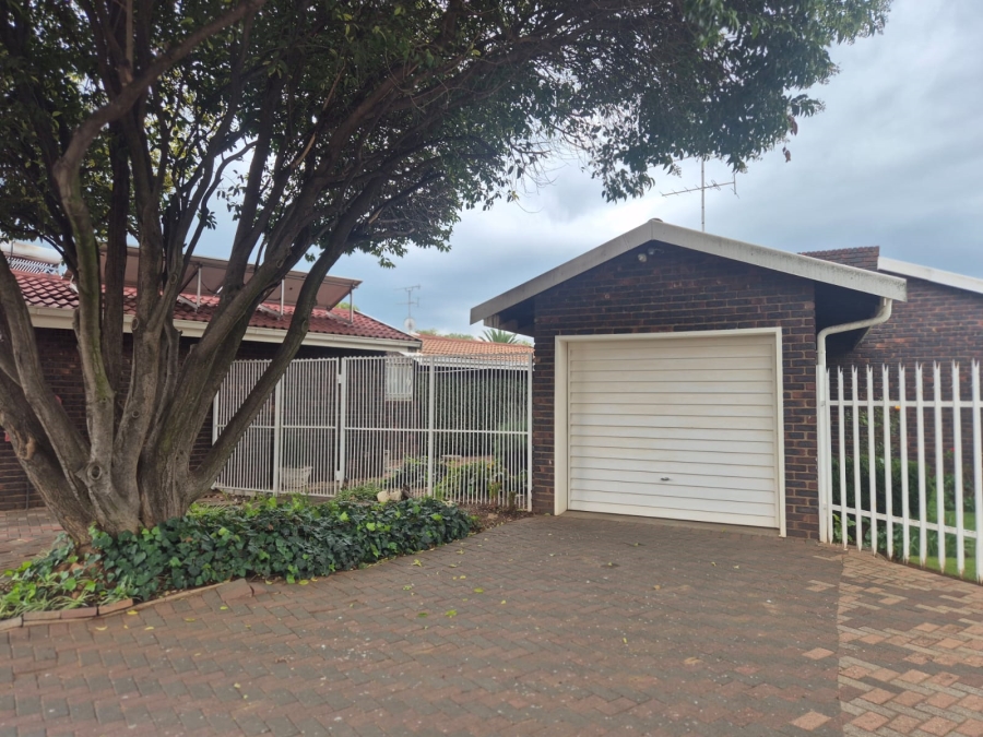 2 Bedroom Property for Sale in Duncanville Gauteng