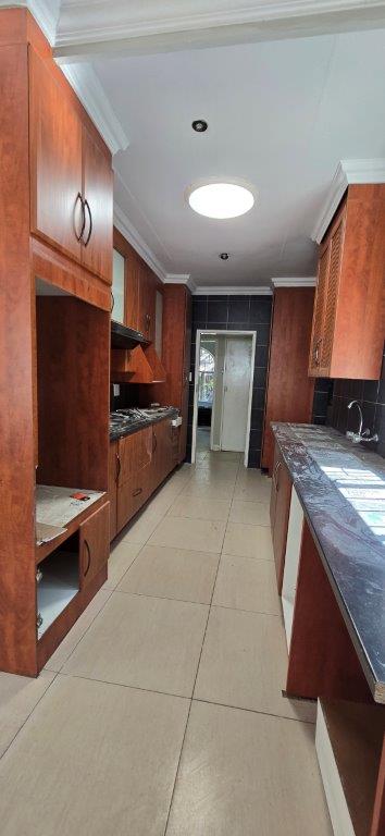 4 Bedroom Property for Sale in Garsfontein Gauteng