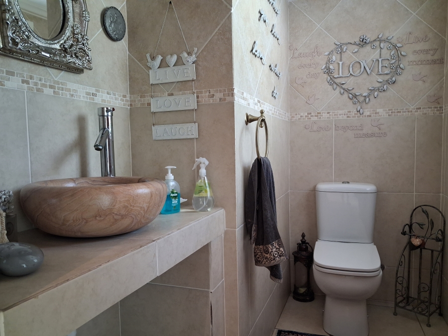 3 Bedroom Property for Sale in Greenstone Hill Gauteng