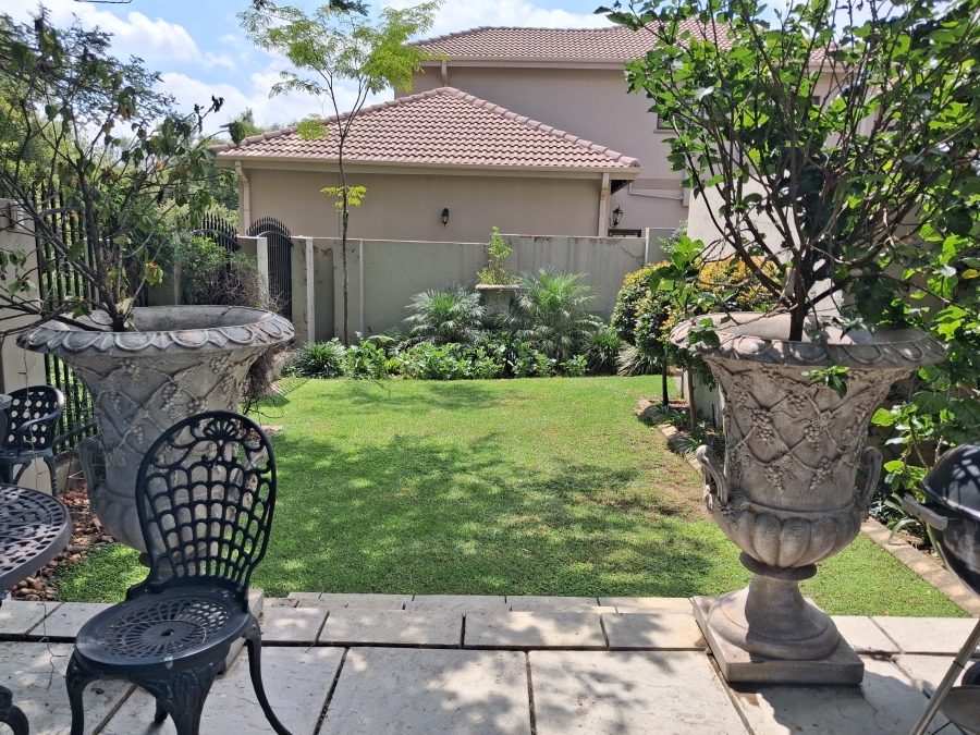 3 Bedroom Property for Sale in Greenstone Hill Gauteng