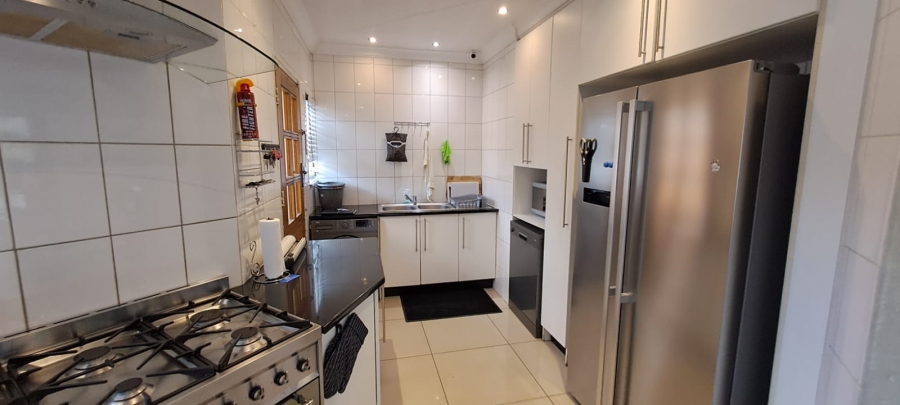 3 Bedroom Property for Sale in Sunward Park Gauteng