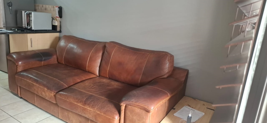 1 Bedroom Property for Sale in Brentwood Gauteng