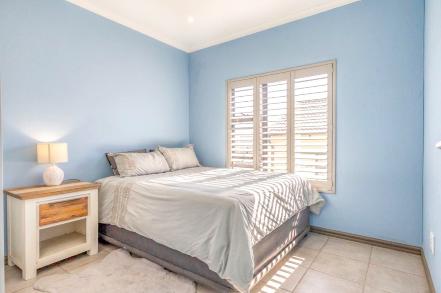 To Let 3 Bedroom Property for Rent in Bromhof Gauteng