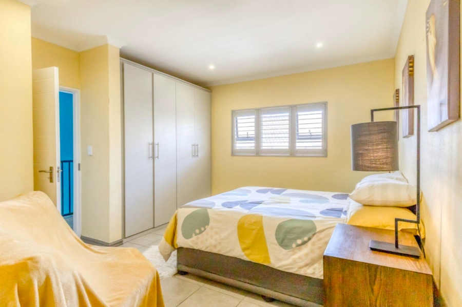 To Let 3 Bedroom Property for Rent in Bromhof Gauteng