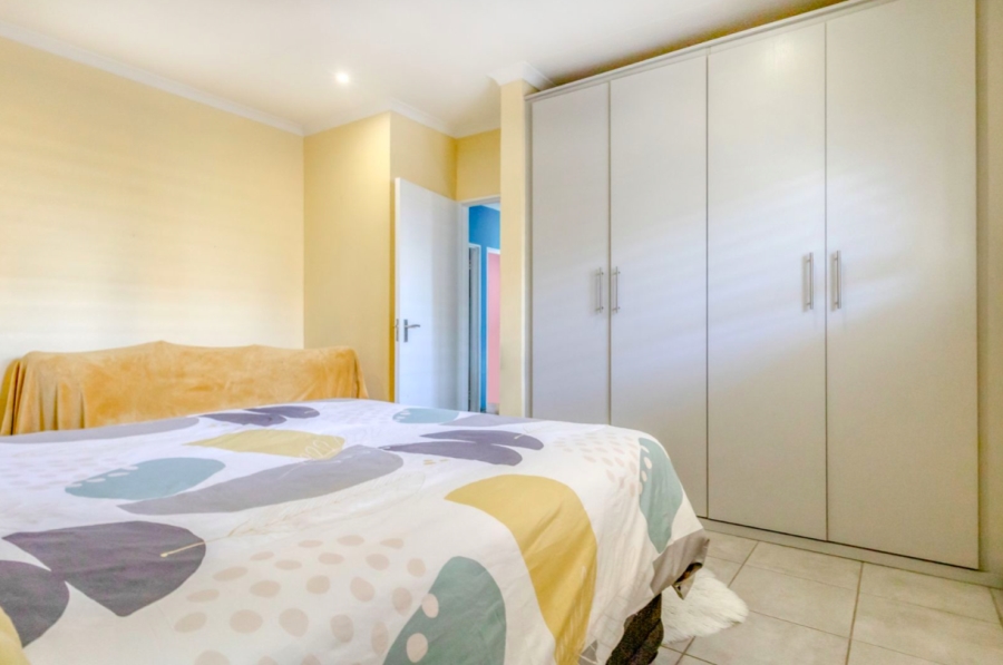 To Let 3 Bedroom Property for Rent in Bromhof Gauteng