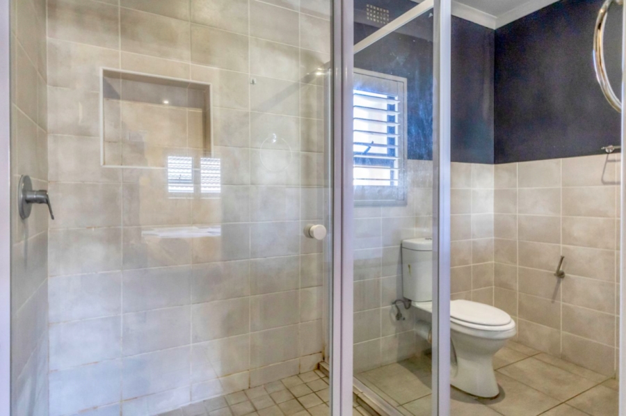 To Let 3 Bedroom Property for Rent in Bromhof Gauteng