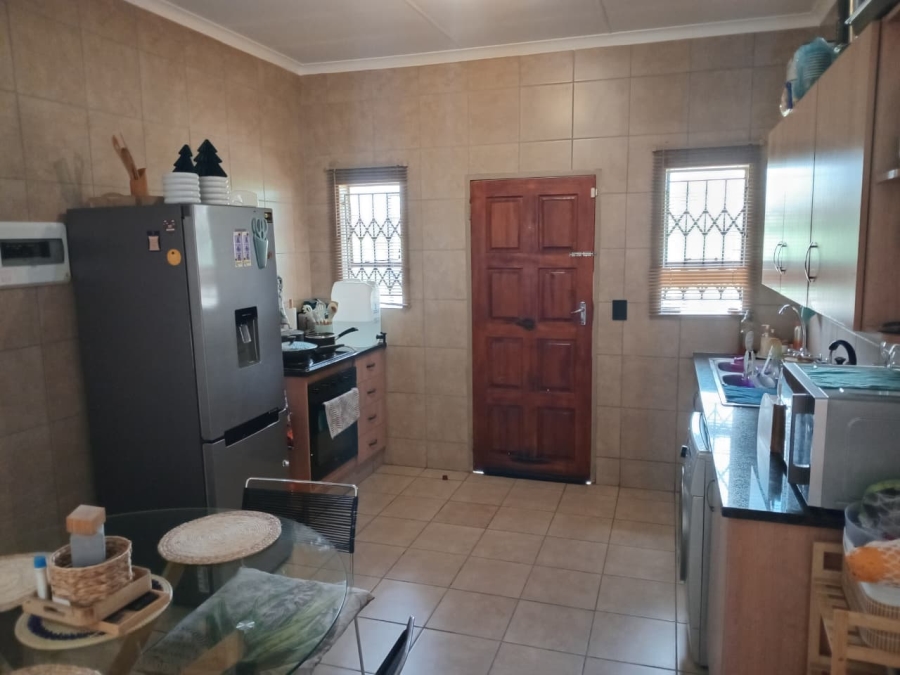 3 Bedroom Property for Sale in Thatch Hill Estate Gauteng