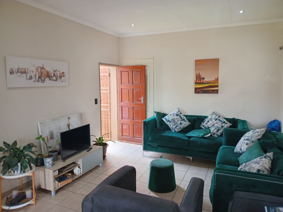 3 Bedroom Property for Sale in Thatch Hill Estate Gauteng