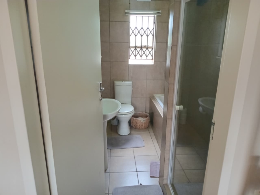 3 Bedroom Property for Sale in Thatch Hill Estate Gauteng