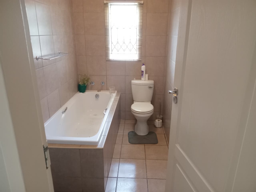 3 Bedroom Property for Sale in Thatch Hill Estate Gauteng