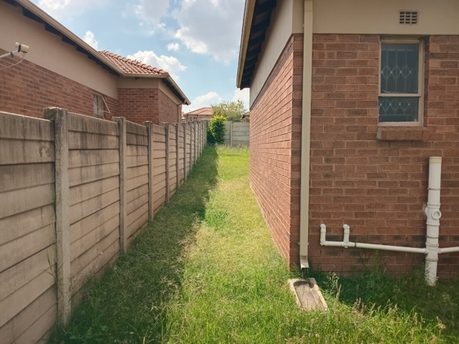 3 Bedroom Property for Sale in Thatch Hill Estate Gauteng