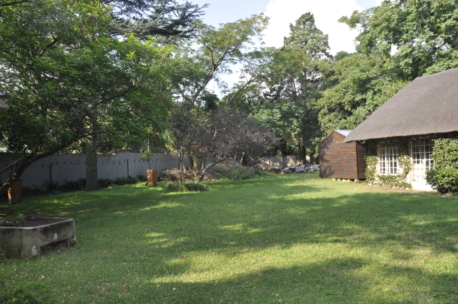 4 Bedroom Property for Sale in Buccleuch Gauteng