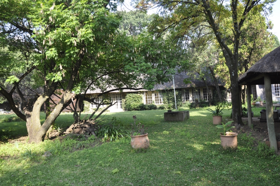 4 Bedroom Property for Sale in Buccleuch Gauteng