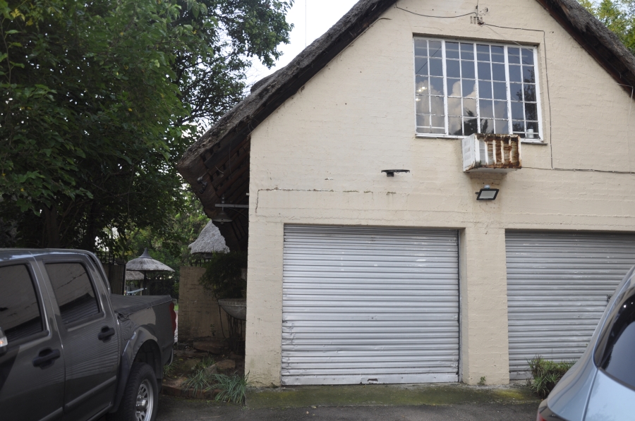 4 Bedroom Property for Sale in Buccleuch Gauteng