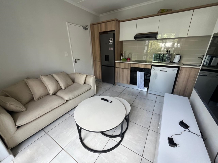To Let 1 Bedroom Property for Rent in Crowthorne AH Gauteng