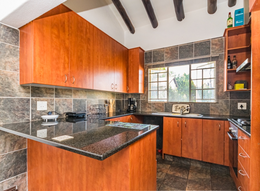 2 Bedroom Property for Sale in Lonehill Gauteng