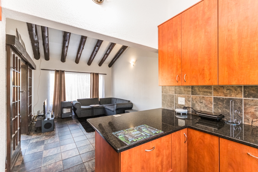 2 Bedroom Property for Sale in Lonehill Gauteng