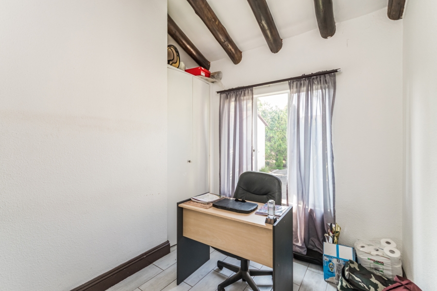 2 Bedroom Property for Sale in Lonehill Gauteng