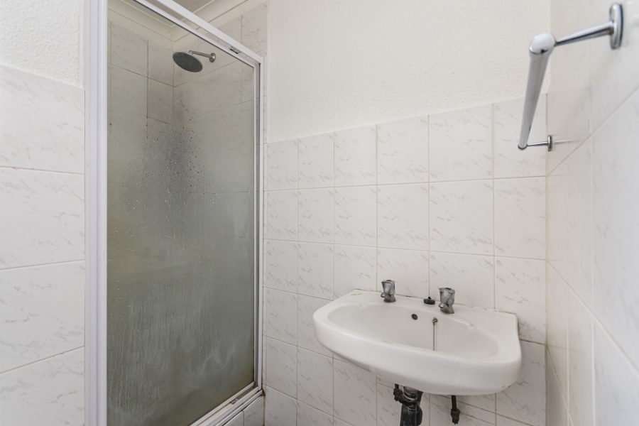 2 Bedroom Property for Sale in Lonehill Gauteng