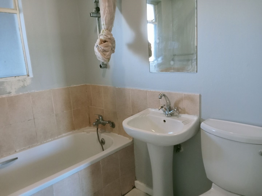 To Let 2 Bedroom Property for Rent in Northcliff Gauteng