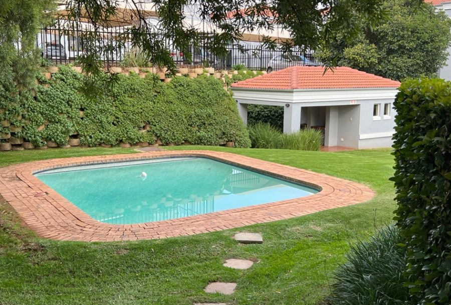 To Let 2 Bedroom Property for Rent in Northcliff Gauteng