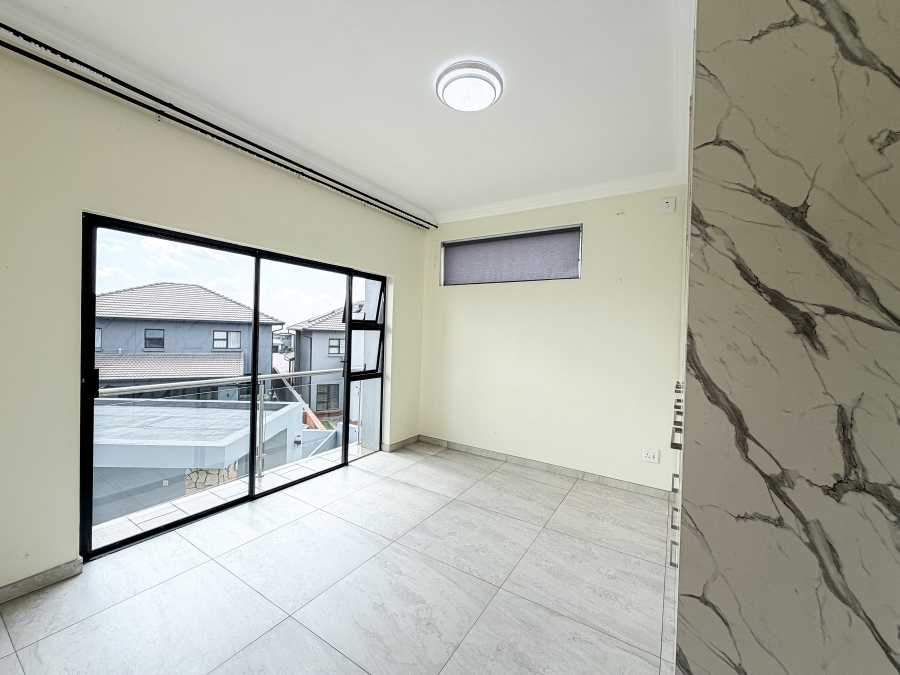 5 Bedroom Property for Sale in Six Fountains Residential Estate Gauteng