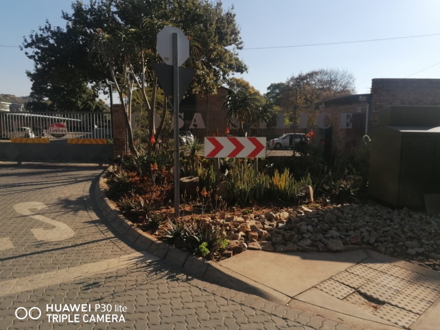 To Let 2 Bedroom Property for Rent in Die Wilgers Gauteng