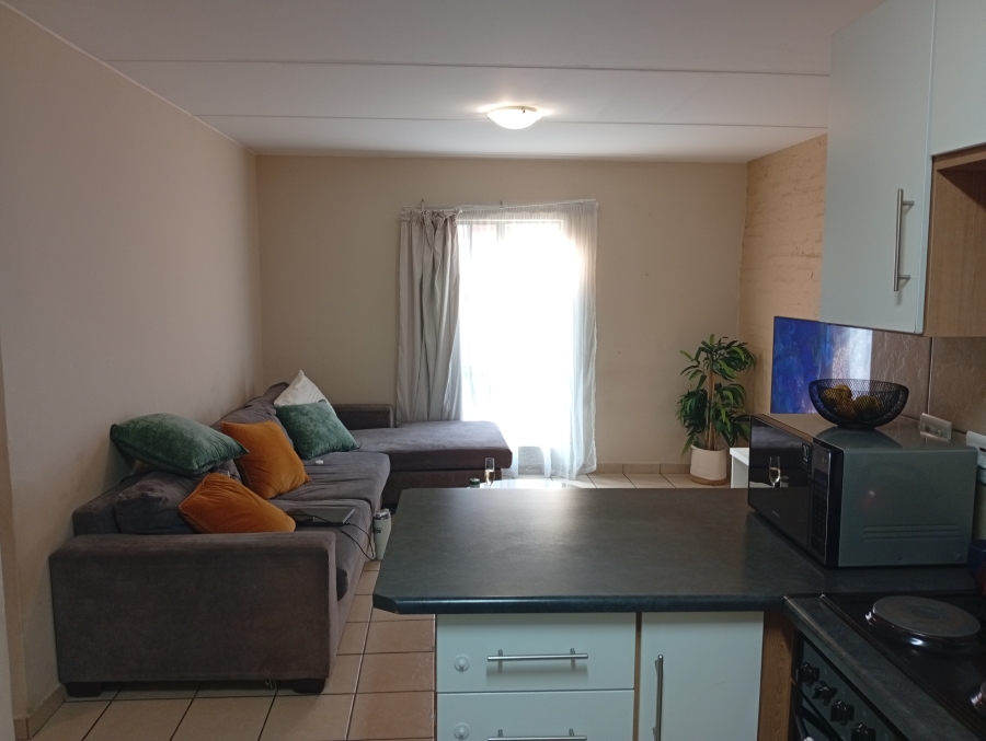 2 Bedroom Property for Sale in Die Wilgers Gauteng