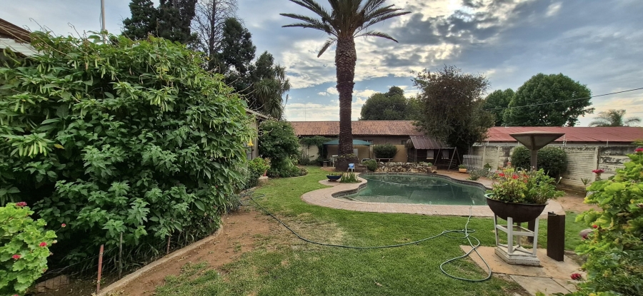 3 Bedroom Property for Sale in Brakpan Central Gauteng