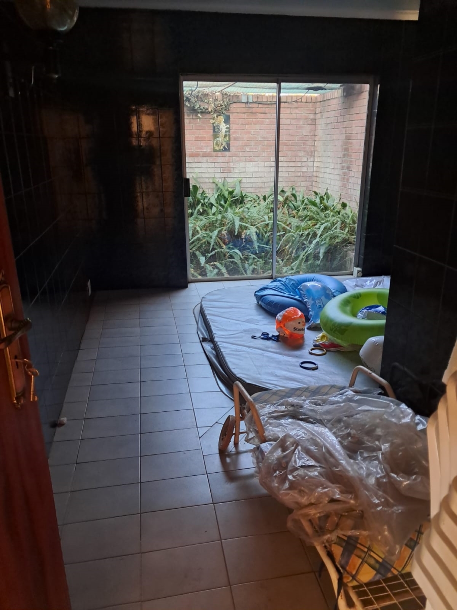 Commercial Property for Sale in Knoppieslaagte Gauteng