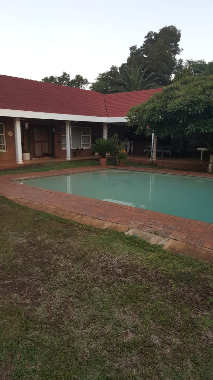 Commercial Property for Sale in Knoppieslaagte Gauteng