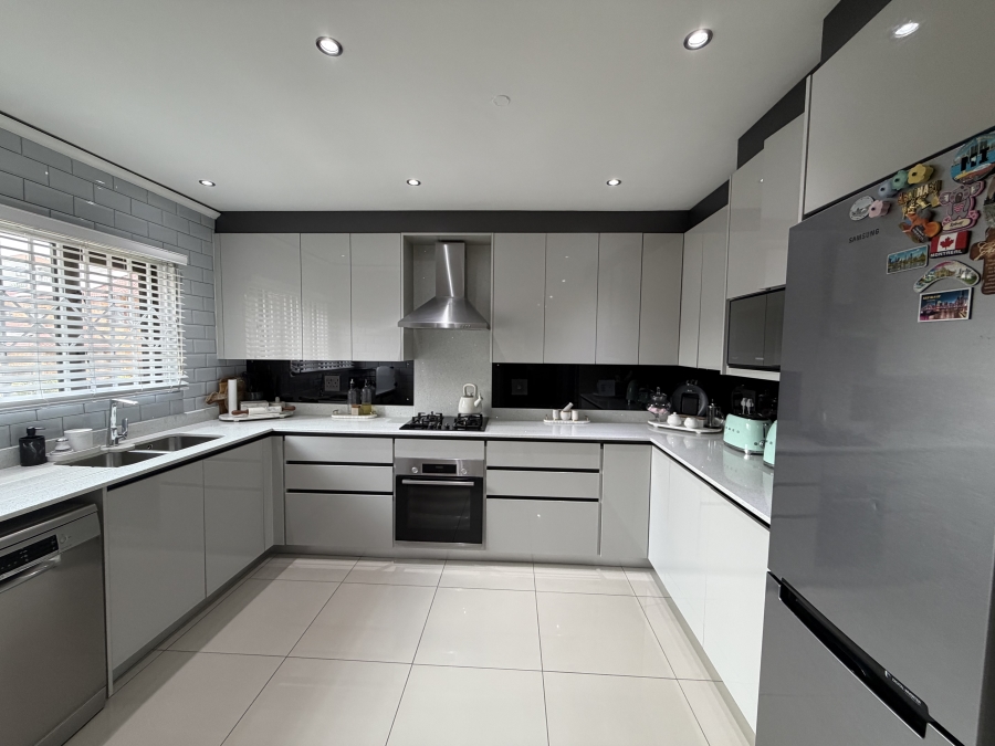 3 Bedroom Property for Sale in Winchester Hills Gauteng