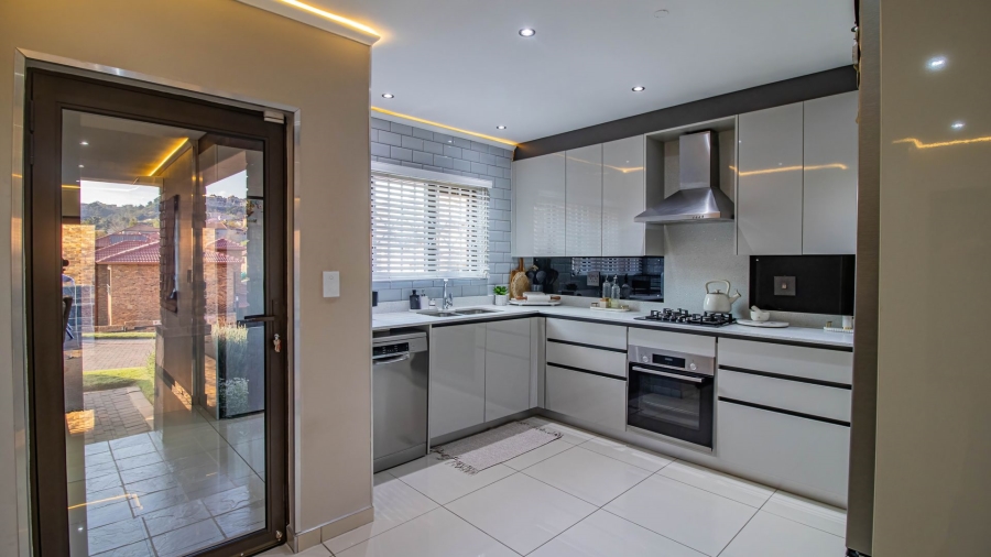 3 Bedroom Property for Sale in Winchester Hills Gauteng